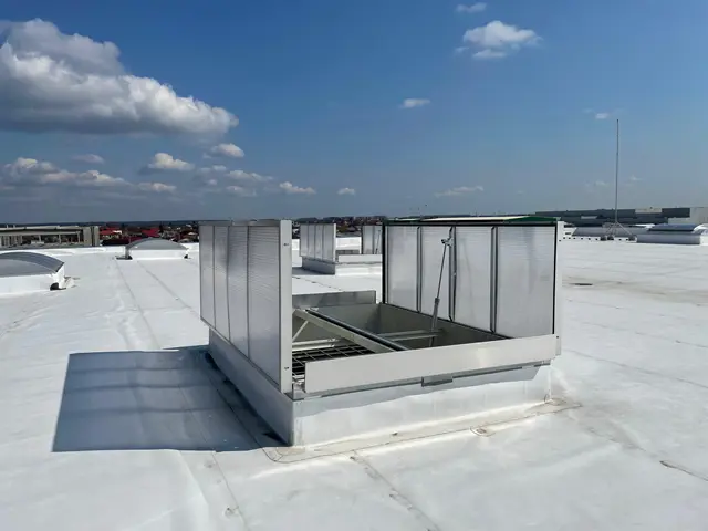 Trape de fum cu doua deschideri